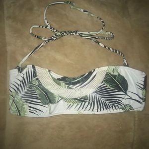 Ripcurl halter bikini top. Size L